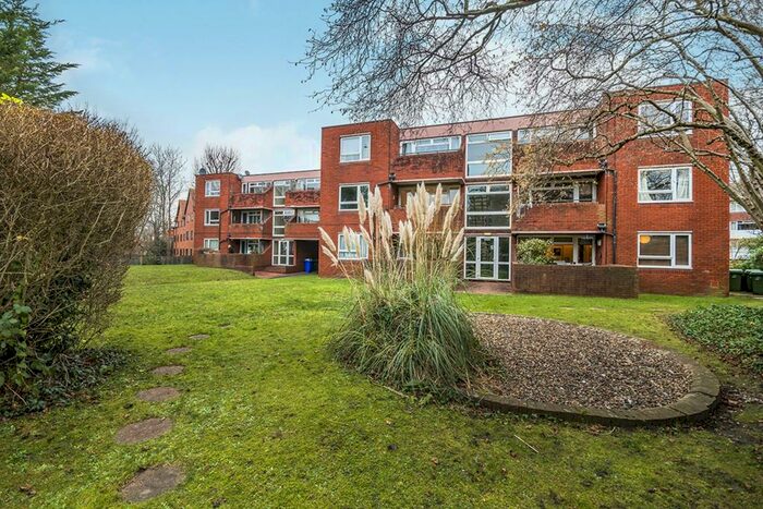 1 Bedroom Flat To Rent In Albion Road, Sutton, Surrey, SM2