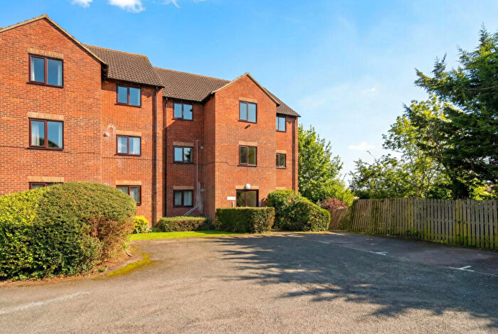 1 Bedroom Apartment For Sale In Haslers Lane, Dunmow, Essex, CM6