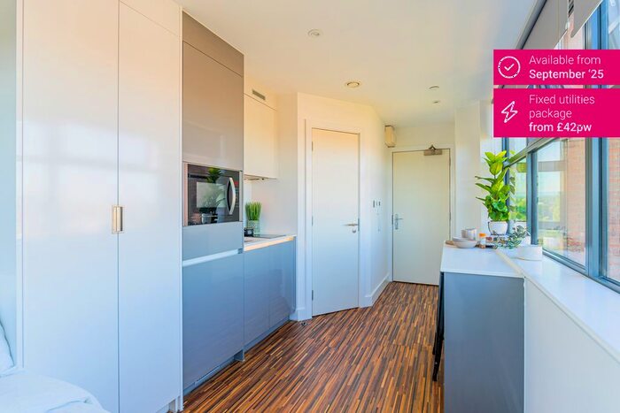 Studio To Rent In Chester Road, Manchester, M16