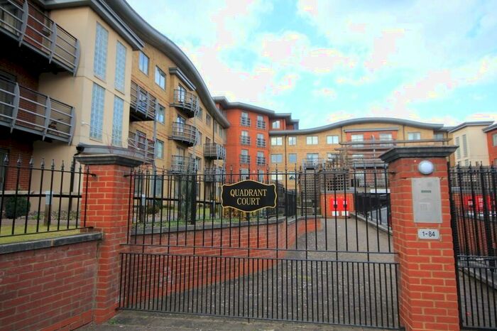 2 Bedroom Apartment To Rent In Quadrant Court, Jubilee Square, Reading, Berkshire, RG1