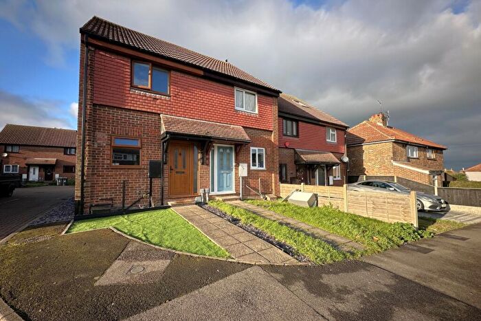 3 Bedroom End Of Terrace House For Sale In Mill Hill, Deal, CT14