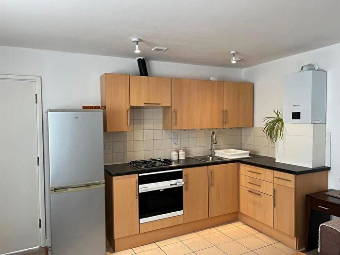 1 Bedroom Terraced Bungalow To Rent In Western Road, Mitcham, CR4
