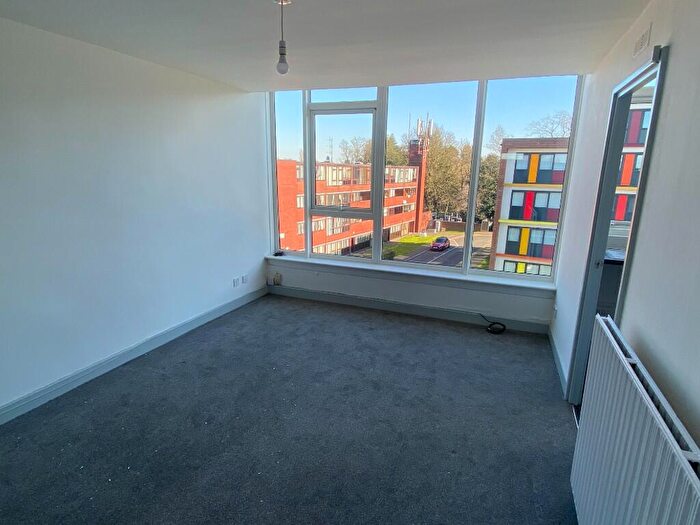 1 Bedroom Flat To Rent In Quorn House, Browns Green, Birmingham, B20