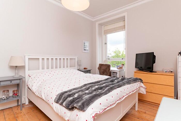 1 Bedroom Flat To Rent In Springvalley Terrace, Morningside, Edinburgh, EH10