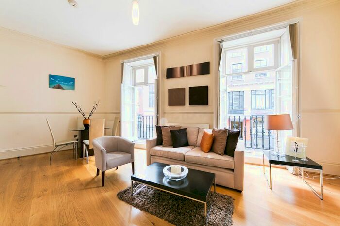 1 Bedroom Flat To Rent In Wellington Street, London, WC2E