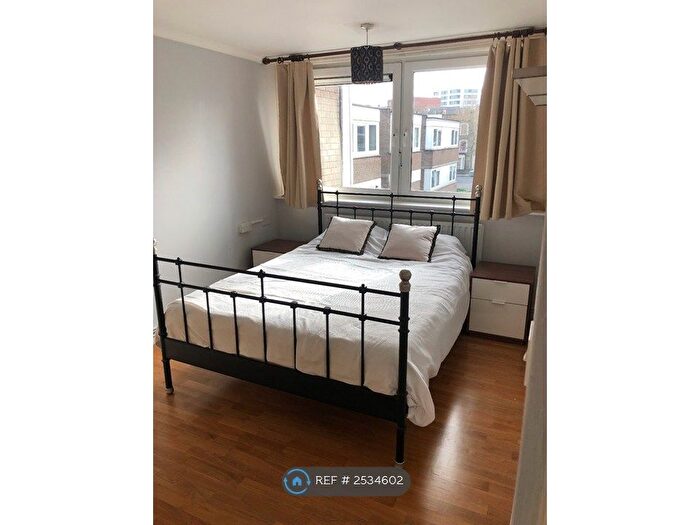 1 Bedroom Flat To Rent In Bramall Court, London, N7