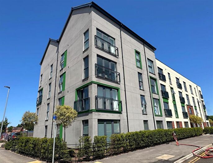 2 Bedroom Flat For Sale In Foundry Lane, Chippenham, SN15