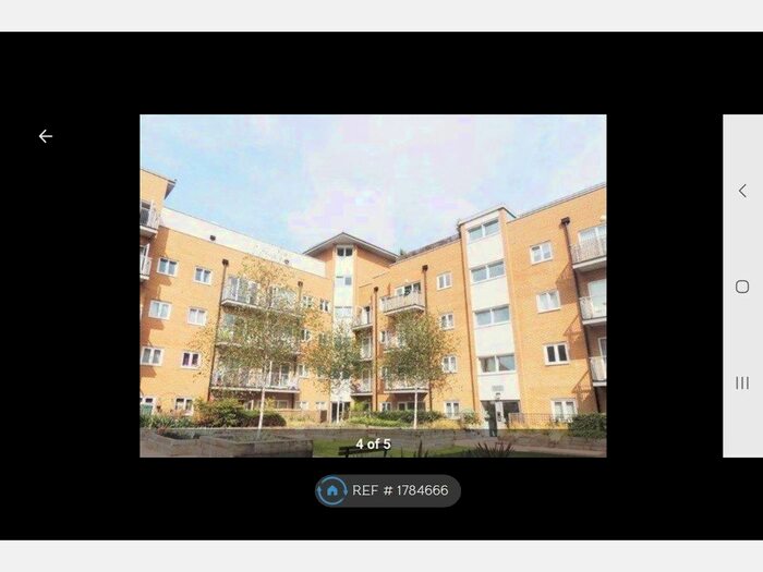 2 Bedroom Flat To Rent In Peebles Court, Croydon, CR0