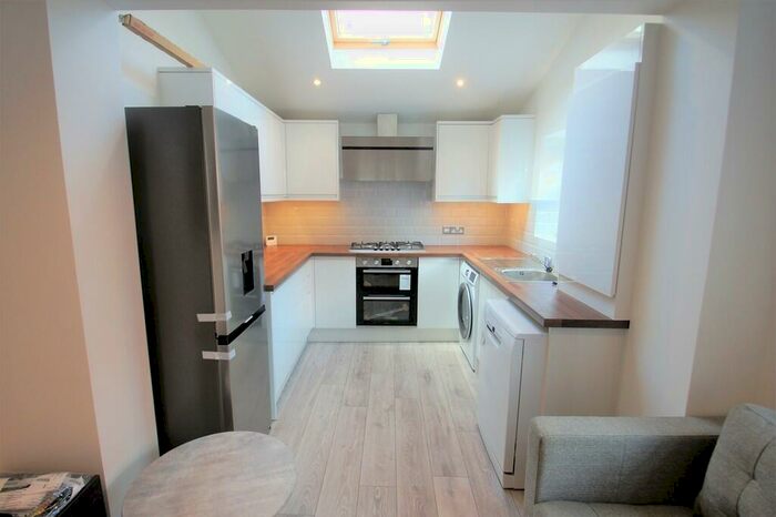 6 Bedroom End Of Terrace House To Rent In Braemar Road, Fallowfield, M14