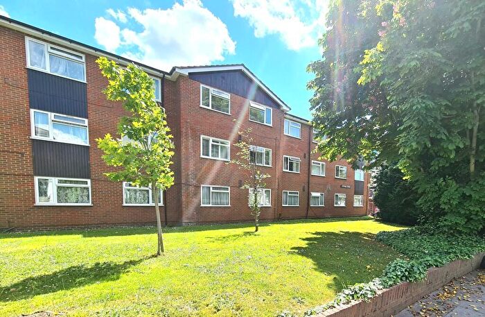 2 Bedroom Apartment To Rent In Selhurst Road, London, SE25