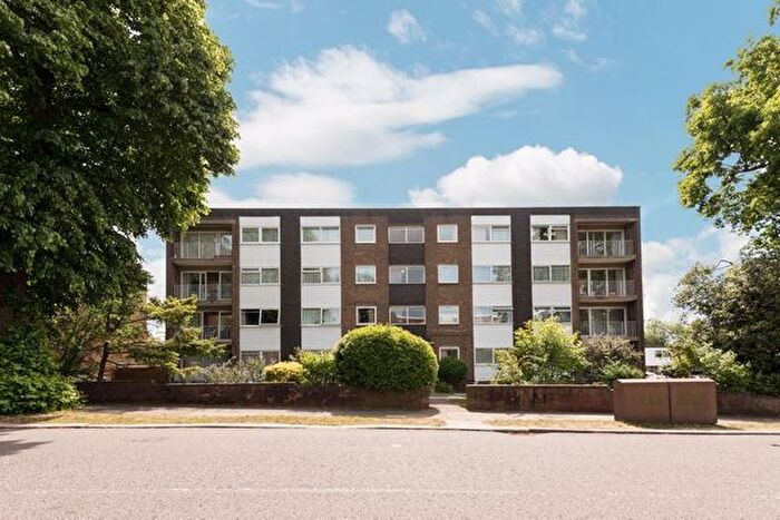 2 Bedroom Flat To Rent In Eversley Park Road, Winchmore Hill, N21