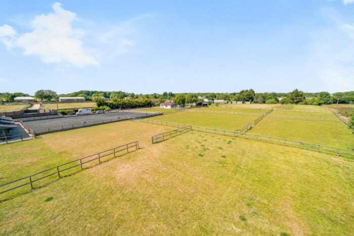 5 Bedroom Detached Bungalow For Sale In Fontley Road, Titchfield, PO15