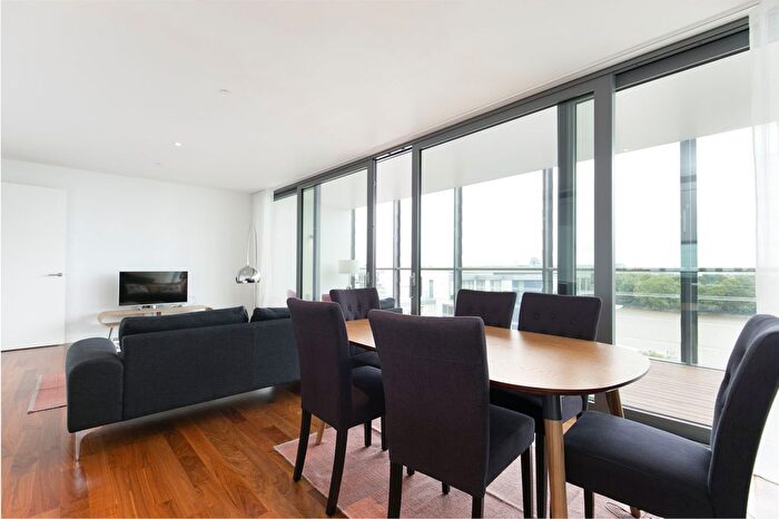 2 Bedroom Flat To Rent In Eastfields Avenue, London, SW18