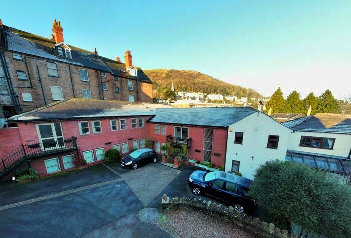 3 Bedroom Flat To Rent In Church Street, Malvern WR14