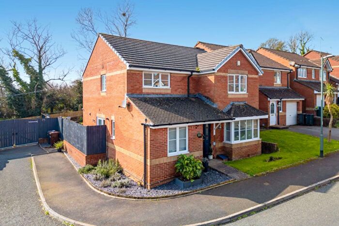 5 Bedroom Detached House For Sale In Lutyens Drive, Paignton, TQ3