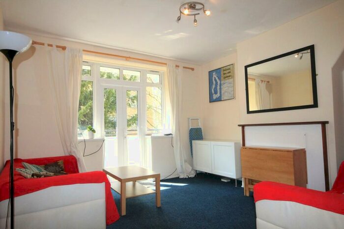 2 Bedroom Flat To Rent In Two Bedroom (Doubles) Flat With Separate Reception And Balcony - Elmfield House, Highbury Estate, Islington -, N5