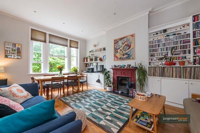 2 Bedroom Flat To Rent In Brondesbury Villas, London, NW6