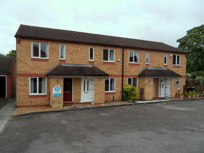 2 Bedroom Terraced House To Rent In Lavender Way, Rushden, NN10