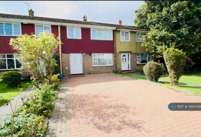 3 Bedroom Terraced House To Rent In Dunlop Road, Tilbury, RM18