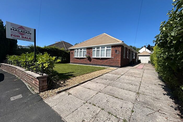 2 Bedroom Detached Bungalow For Sale In Hollytree Road, Plumley, Knutsford, WA16