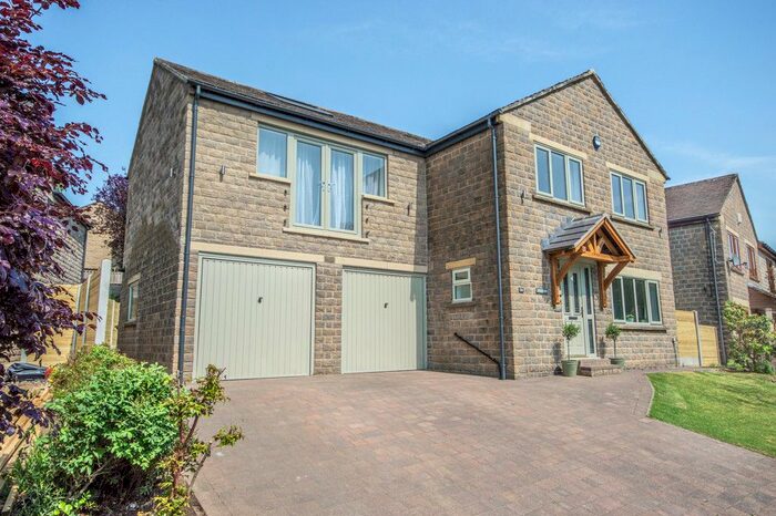 4 Bedroom Detached House To Rent In Woodfield Drive, Greetland, Halifax, HX4