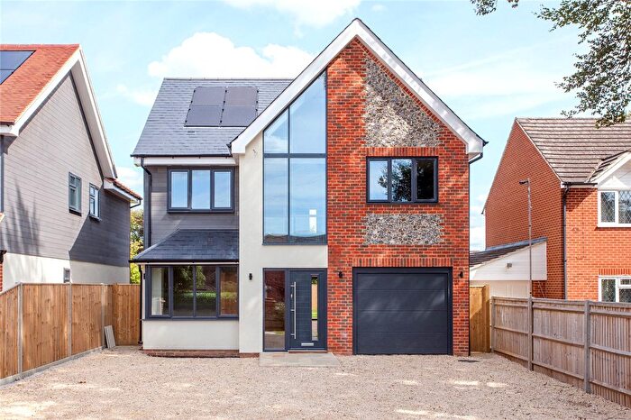 6 Bedroom Detached House To Rent In Kennylands Road, Sonning Common, RG4