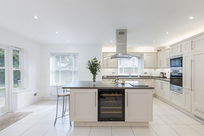 4 Bedroom Detached House For Sale In Ridgemount Road, Sunningdale, Ascot, SL5