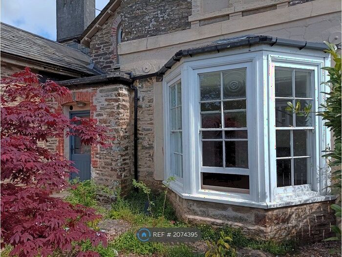 1 Bedroom Flat To Rent In Station Road, Liskeard, PL14