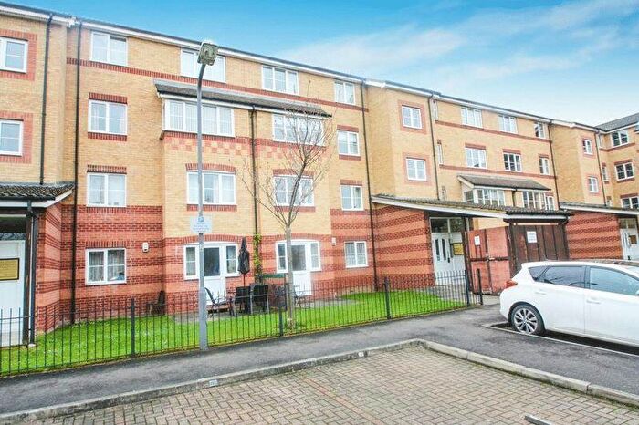 1 Bedroom Apartment To Rent In Princes Gate, High Wycombe, HP13
