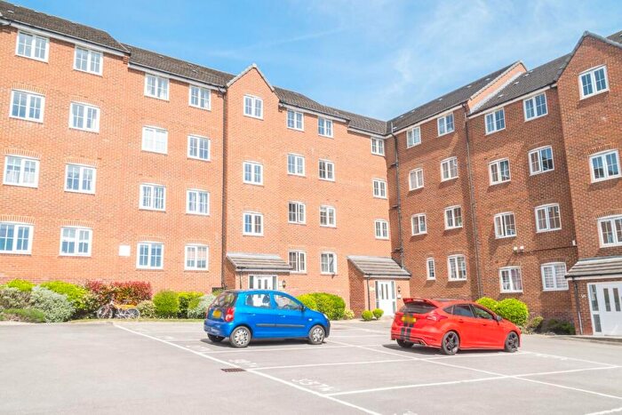 2 Bedroom Apartment For Sale In The Willows, Fenton Gate, Middleton, Leeds, LS10