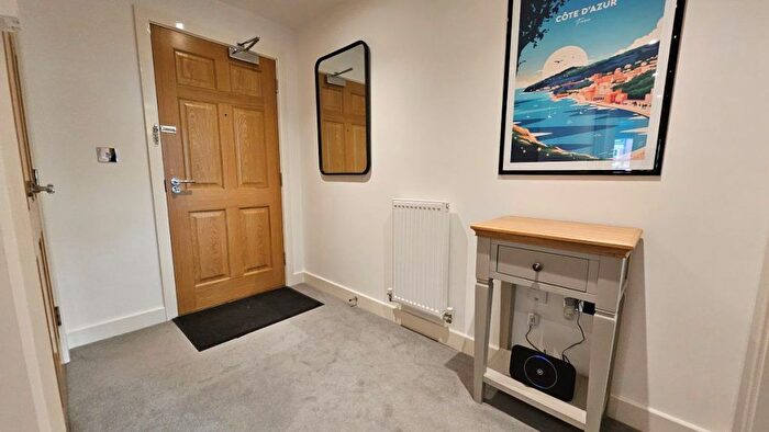 2 Bedroom Flat To Rent In Clevelands Drive, Bolton., BL1