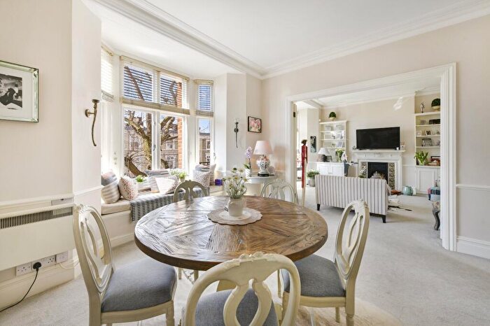 3 Bedroom Flat To Rent In Fernshaw Mansions, Fernshaw Road, London, SW10