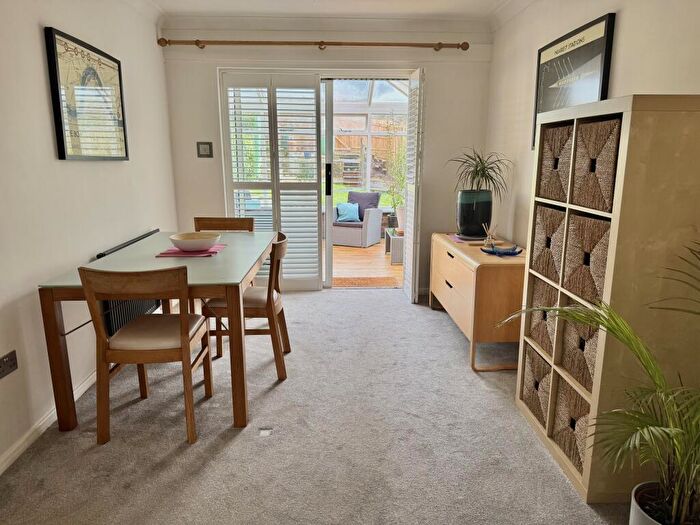4 Bedroom Detached House For Sale In Chandlers Lane, Aldbourne, SN8