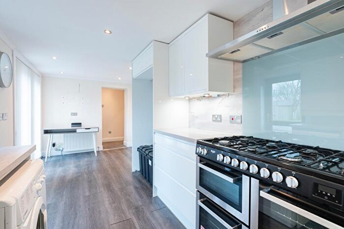 3 Bedroom Cottage For Sale In Hill Street, Strathmiglo, KY14