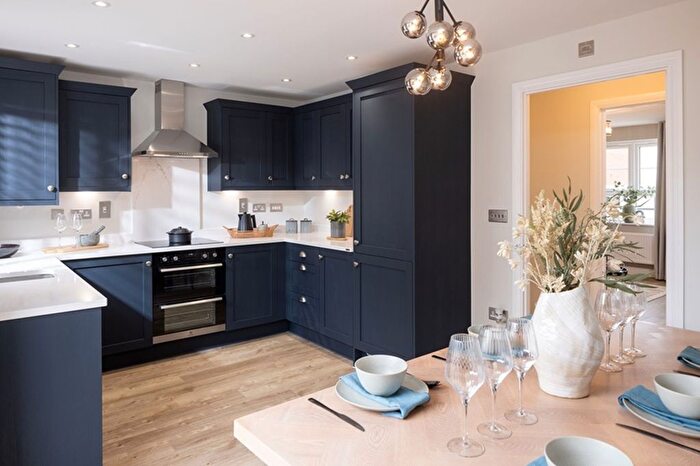 4 Bedroom Detached House For Sale In Henley Gate, Ipswich, IP1