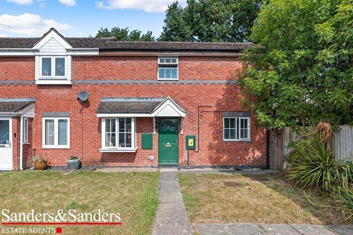 2 Bedroom End Of Terrace House For Sale In Plover Close, Alcester, B49