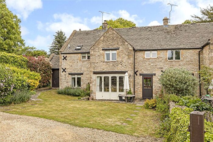 3 Bedroom Barn Conversion For Sale In Manor Barns Court, Hazelton, Gloucestershire, GL54