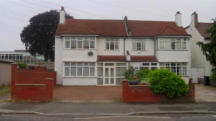 5 Bedroom Semi-Detached House To Rent In Rosedene Avenue, London, SW16