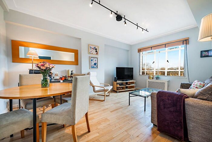 1 Bedroom Flat For Sale In Cheltenham Terrace, London, SW3