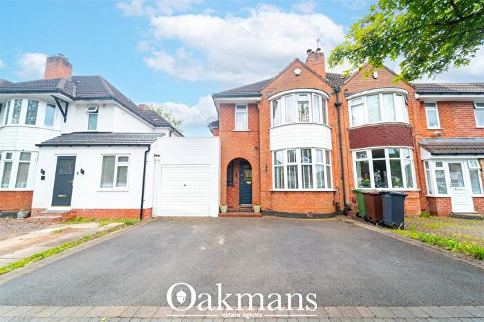 3 Bedroom Semi-Detached House For Sale In Ralph Road, Shirley, Solihull, B90