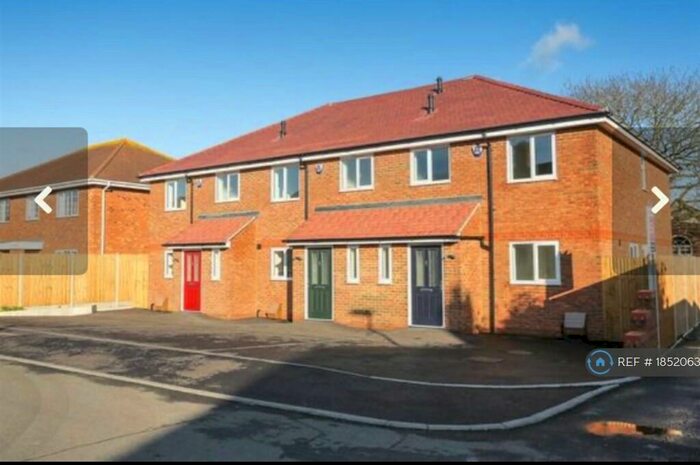 3 Bedroom Terraced House To Rent In The Elms, Canterbury, CT3