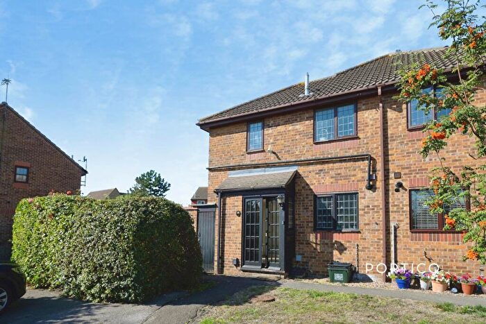 1 Bedroom Terraced House To Rent In Cumberland Close, IG6