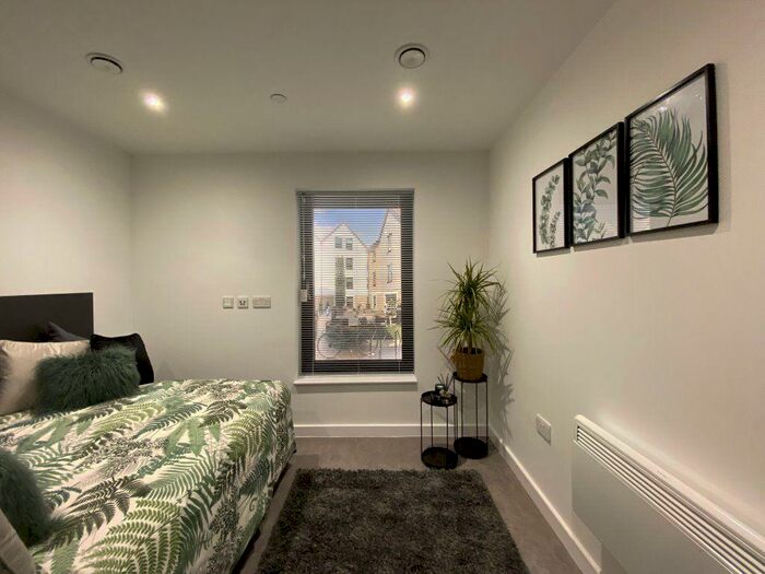 Studio To Rent In Westgate One - Ref:, CT1