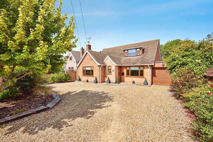 4 Bedroom Detached House For Sale In Eastgate, Deeping St. James, Peterborough, PE6