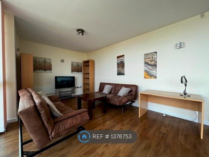 2 Bedroom Flat To Rent In Silbury Boulevard, Milton Keynes, MK9