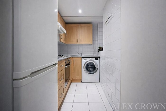1 Bedroom Flat To Rent In Holloway Road, Holloway, N19