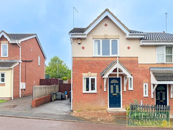 2 Bedroom Semi-Detached House To Rent In Wheat Close, Daventry, NN11