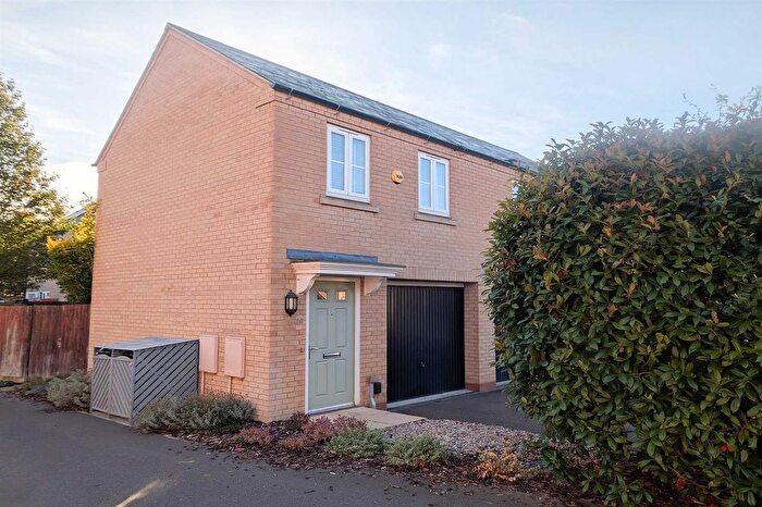 2 Bedroom Maisonette For Sale In Ox Meadow, Bottisham, Cambridge, CB25
