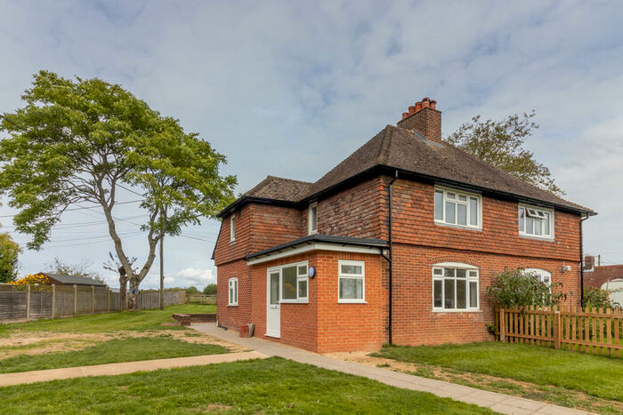 3 Bedroom Cottage To Rent In West Tisted, Alresford, SO24