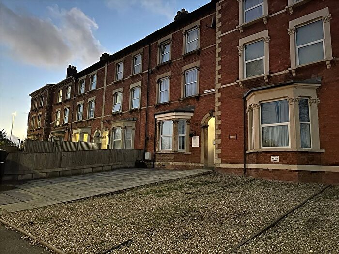 1 Bedroom Flat To Rent In Cheddon Road, Taunton, Somerset, TA2